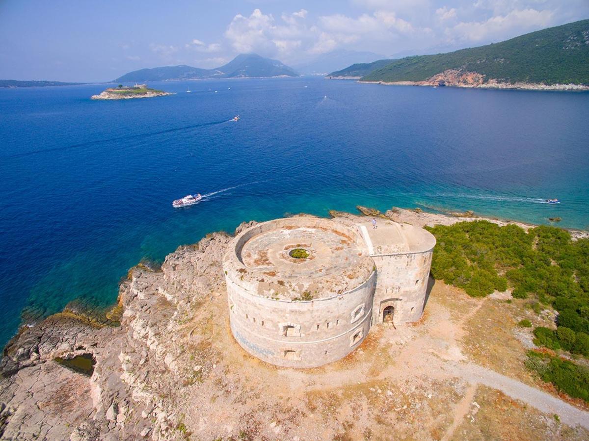 Villa Glamping Peninsula Lustica Rose Tivat Exterior foto